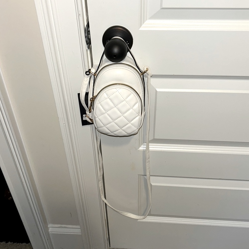 Small white bag/purse